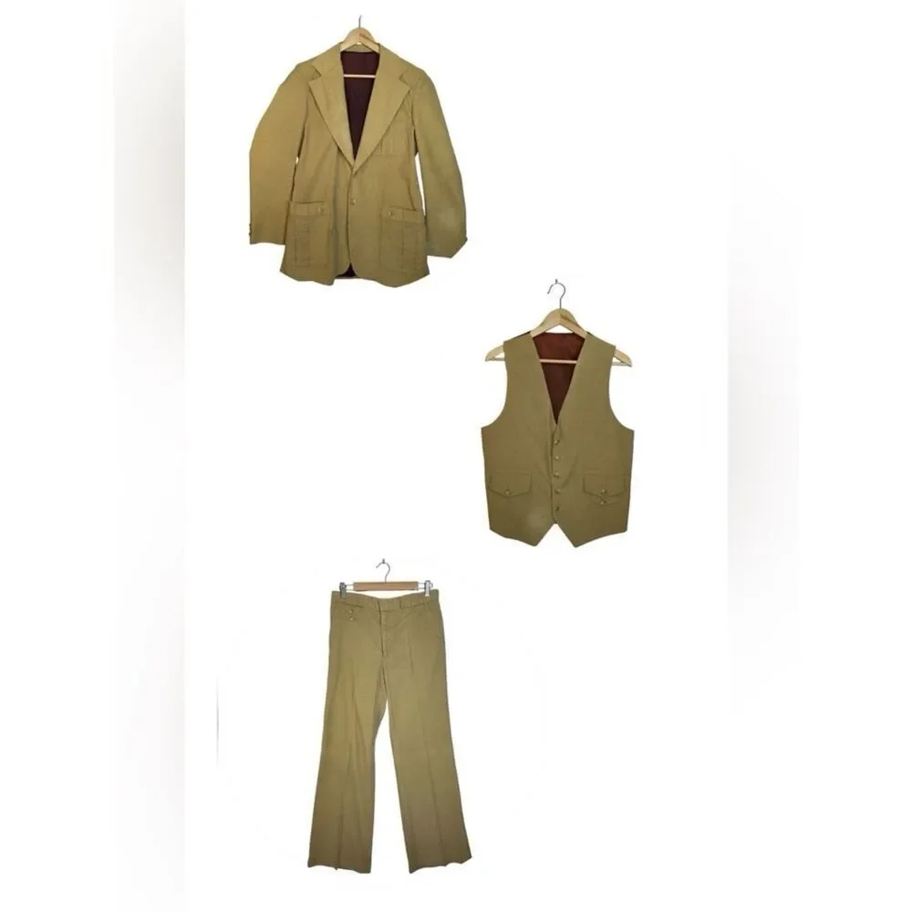 THE GREAT AMERICAN CLOTHING COMPANY Vintage Tan Corduroy Suit 42